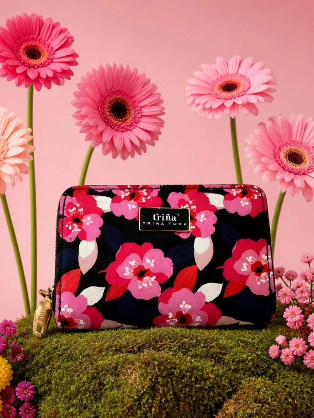 Trina Turk NWT Bold Floral Pink & Black Wallet